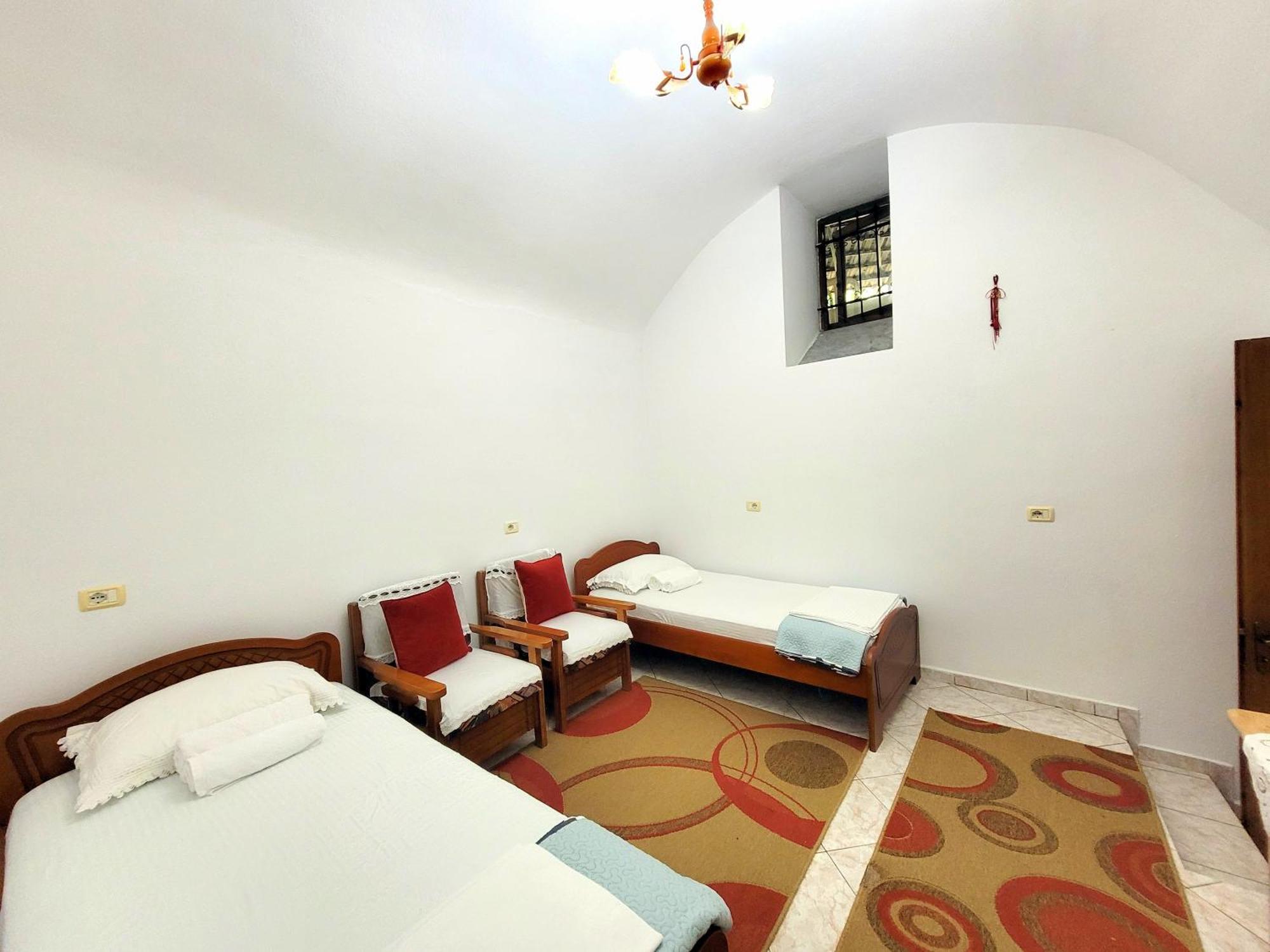Marbi Guest House Gjirokaster Ngoại thất bức ảnh
