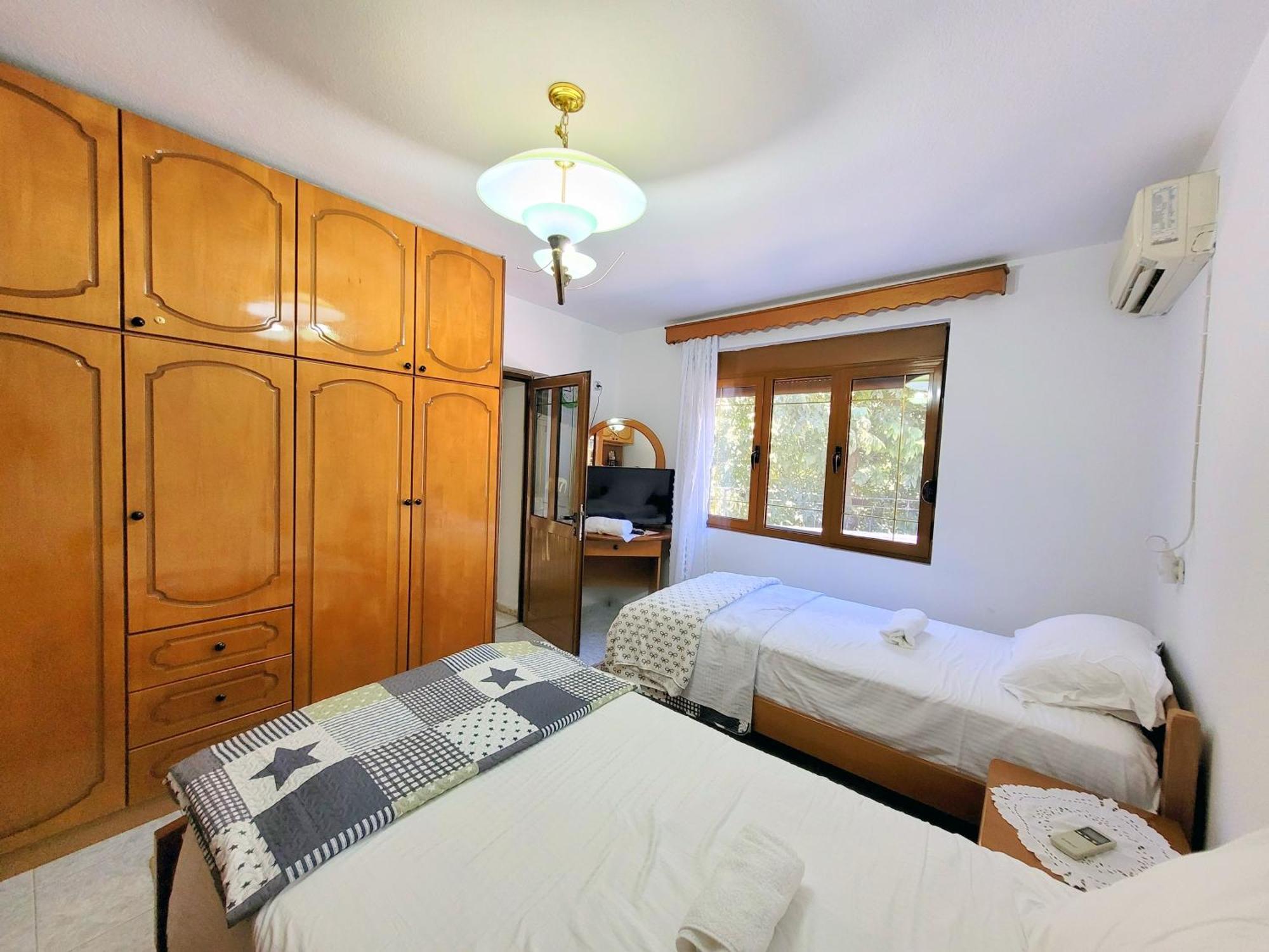 Marbi Guest House Gjirokaster Ngoại thất bức ảnh