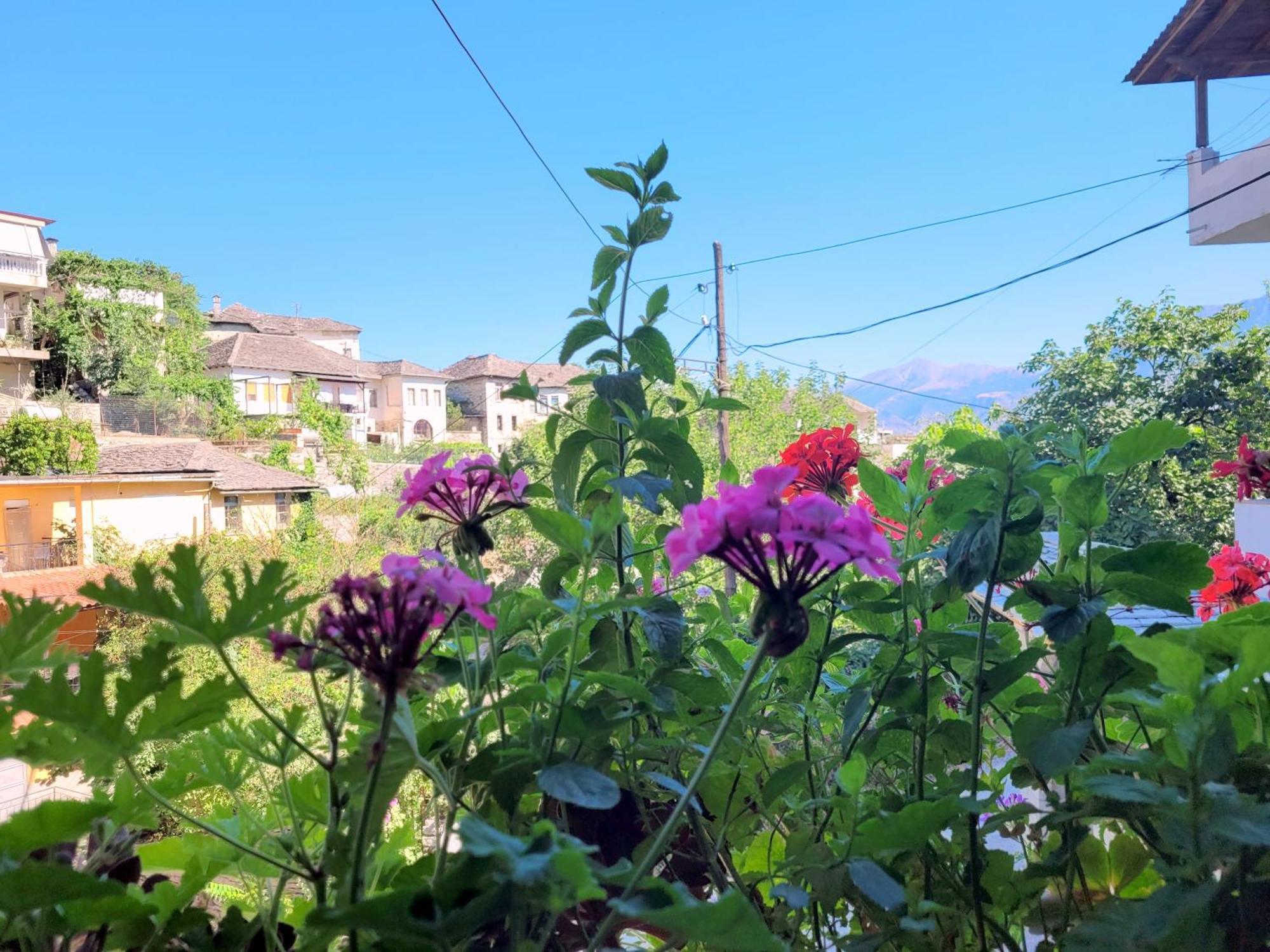 Marbi Guest House Gjirokaster Ngoại thất bức ảnh