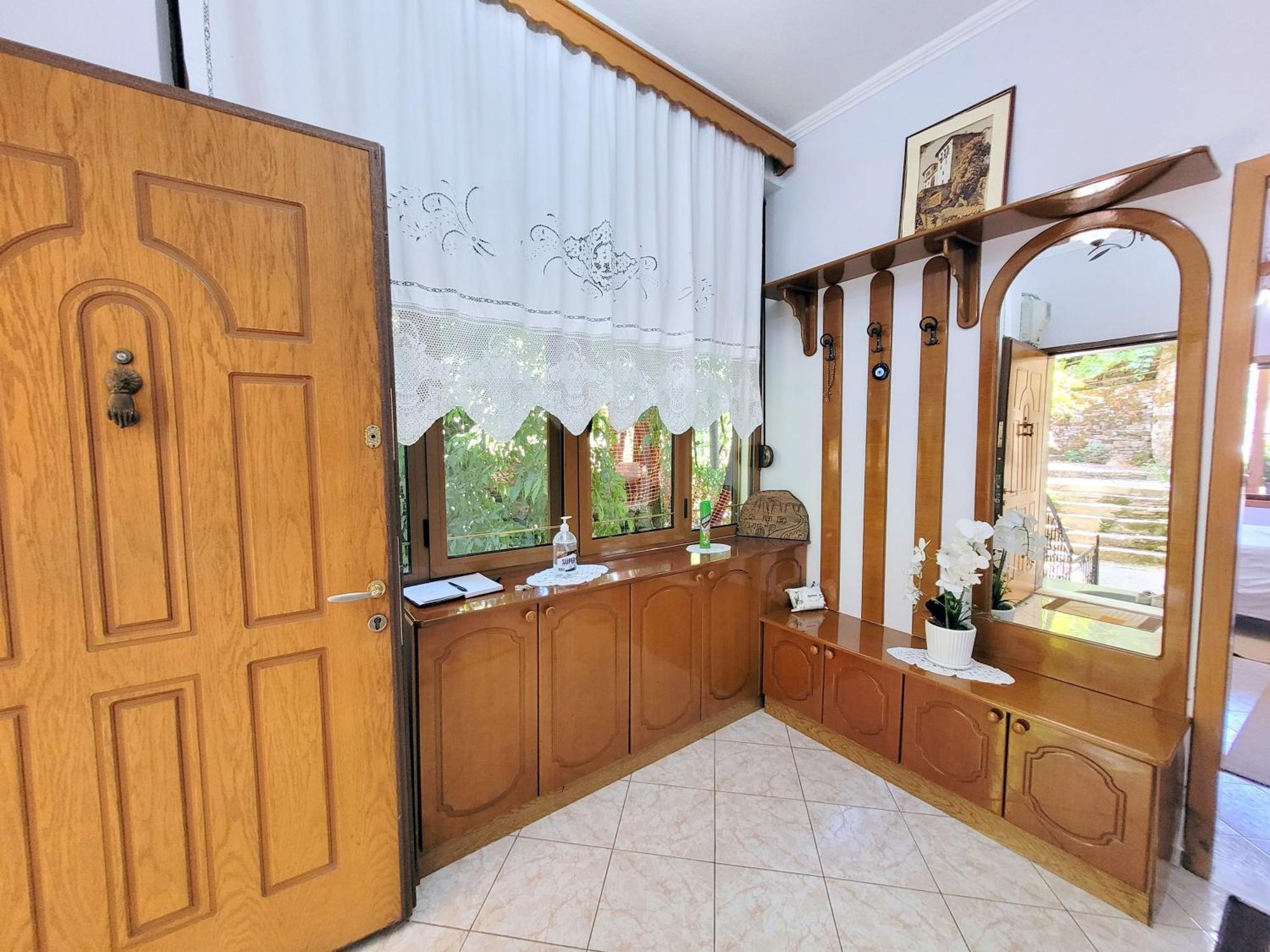 Marbi Guest House Gjirokaster Ngoại thất bức ảnh